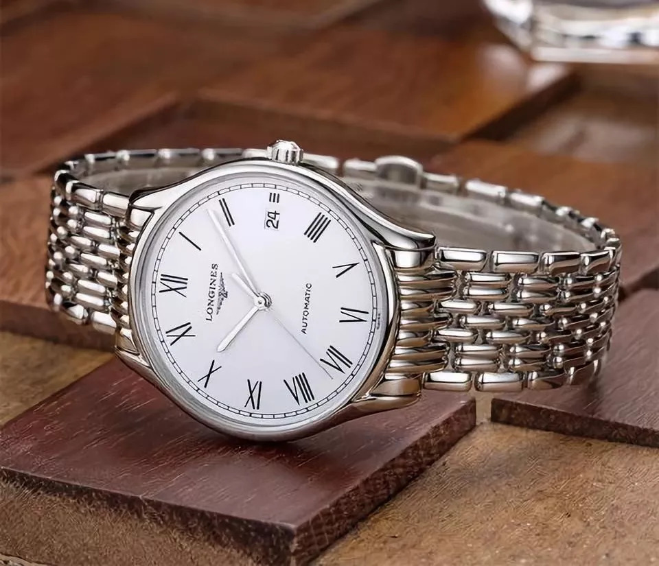 4万以内最值得入手的表,不到万元买这些表有面子又有里子