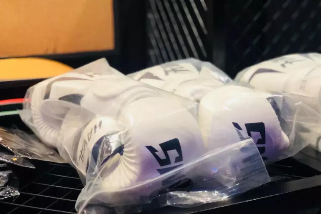 哈弗F系和Supreme之间,差了100个Acne