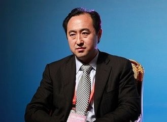 他用14年时间打造出价值138亿的豆浆机王国