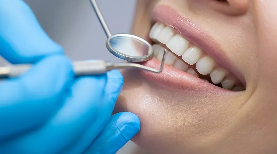 量血压选左手还是右手,右手血压90到150左手85到140