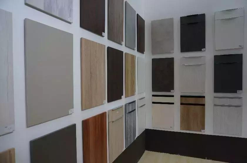 橱柜柜体颜色难看怎么补救,橱柜柜体柜门颜色不一致