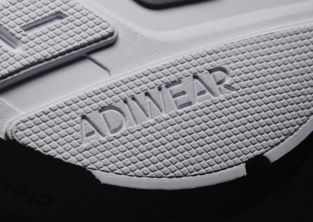 可以使自己体育变好的黑科技球鞋,你知道球鞋上的细节吗