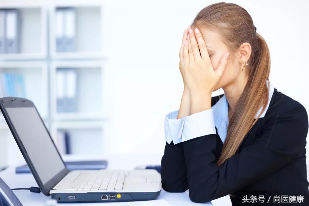 午睡后头好晕怎么办,午睡起来头疼恶心想吐是怎么回事