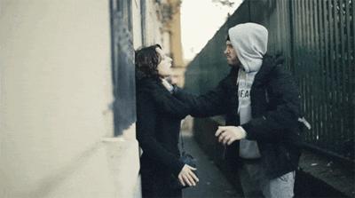 女生防身必备神器,一分钟看懂女生防身的传统技巧