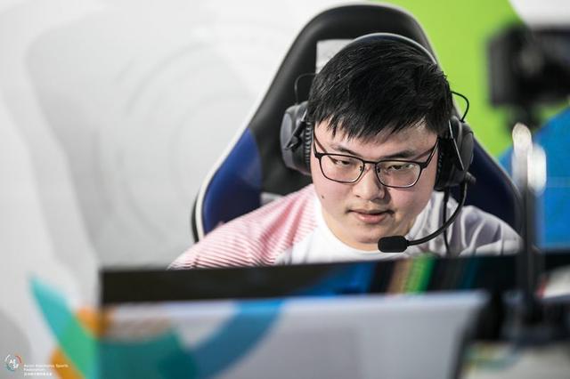 aj英雄联盟联名搭配,aj英雄联盟联名适合冬天穿吗