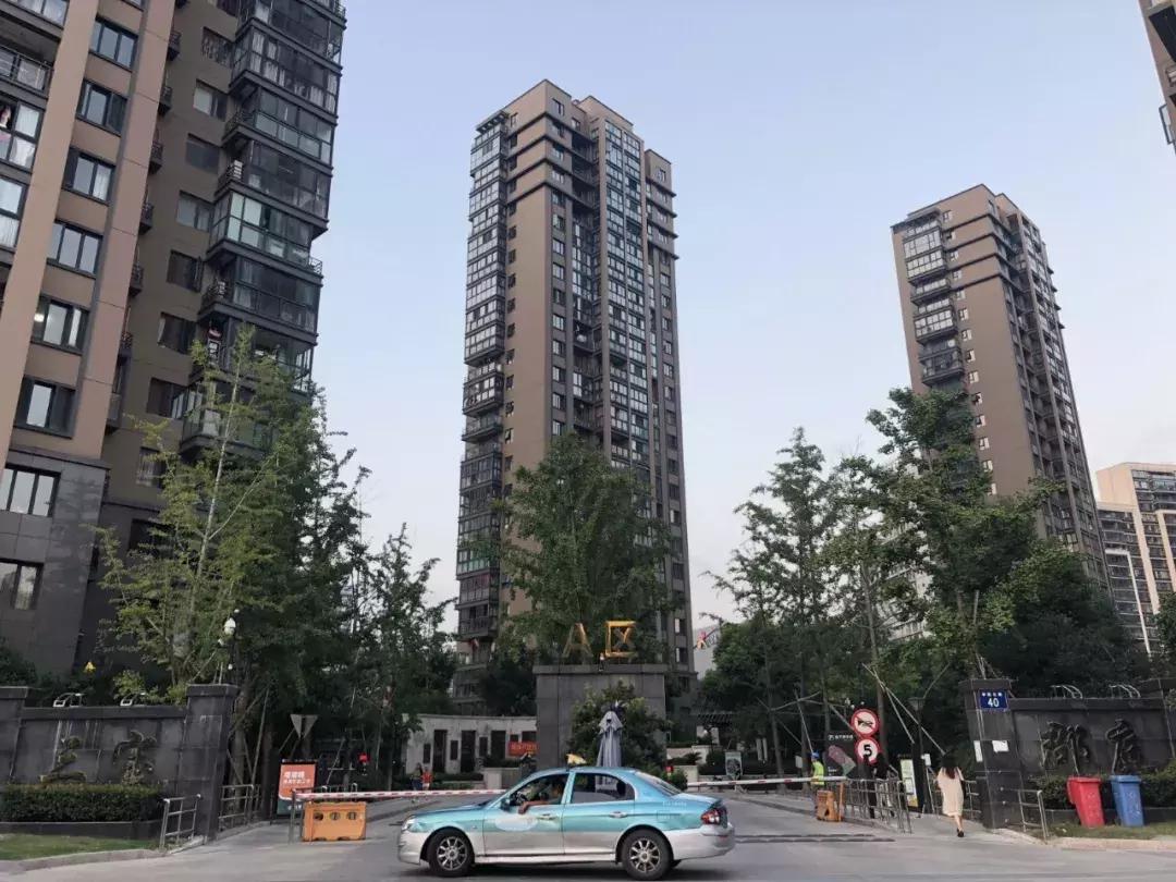 杭州租房一室一卫一厨大概多少钱,杭州上城区单身公寓租房价3300