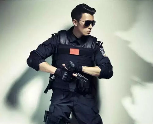 比颜值更闪耀的是他们的……“型男”背后的故事，你不能不看！