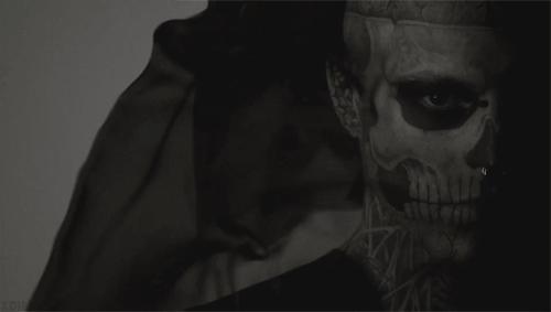 二次元的死亡瞬间,二次元的死亡发型