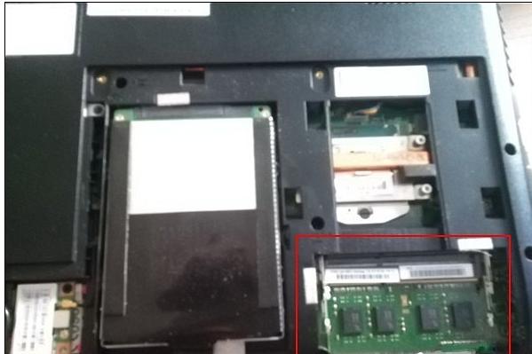 笔记本内存条怎么安装教程,笔记本内存条怎么安装