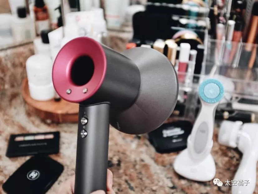 直男在送礼前都做了哪些努力,送人礼物是个技术活