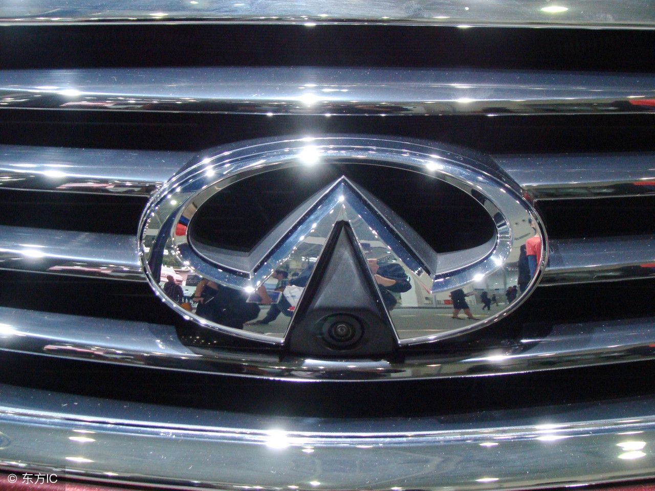 13年迈腾1.8t豪华版现在值得买吗,17年迈腾1.8t豪华版二手车多少钱