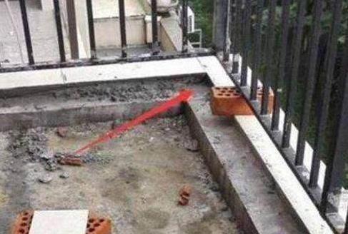 露天阳台底下做了防水怎么铺地砖,阳台已经贴了瓷砖如何做防水