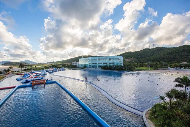 弄一个室外水上乐园,在野外制造一个水上乐园