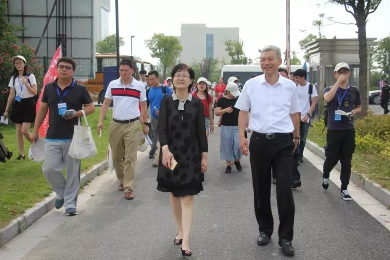 海门体育中心暑假,海门学校体育