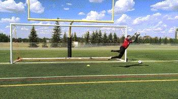 教你学踢球,学踢足球飞球