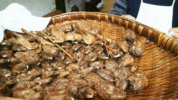 一天卖200个兔头,一天卖出1000只鸡