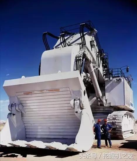 世界上最大的液压挖掘机,全球最大液压挖掘机