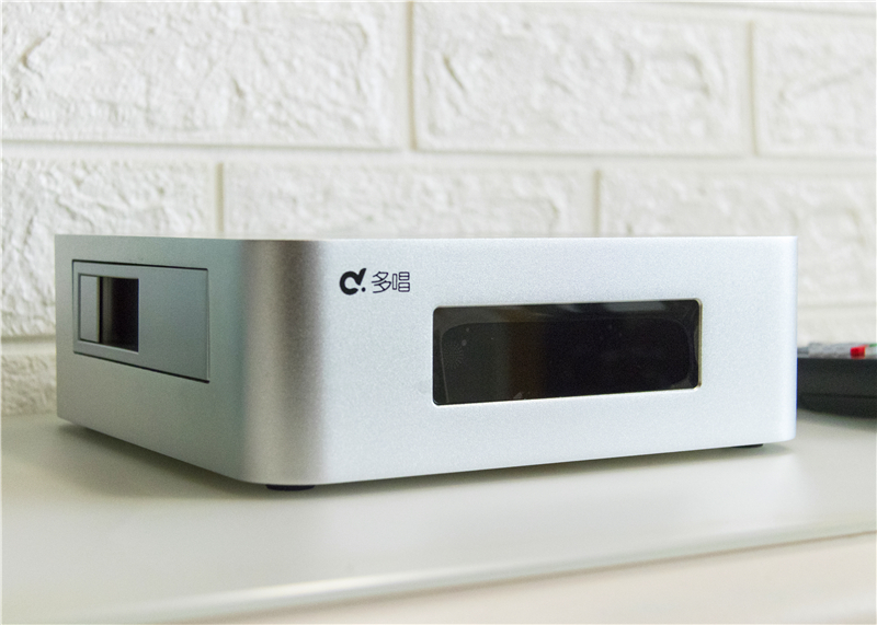 打造家庭影院好一点的要花多少钱,打造家庭版影院用什么投影仪