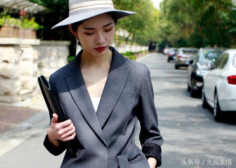 女生3种好看的衣服,7080后女人这样穿好看时髦又优雅