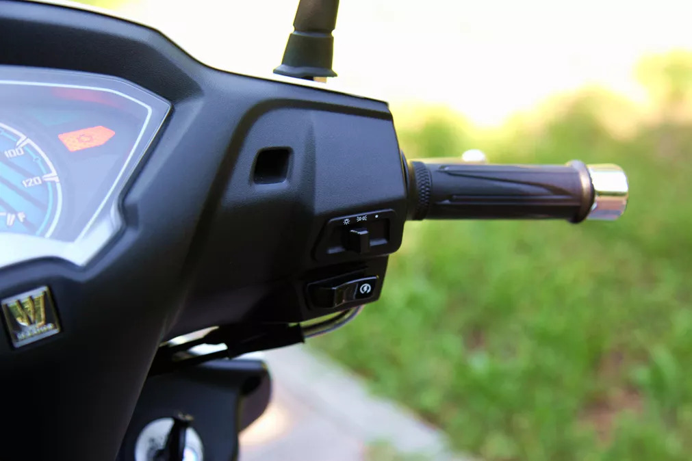 豪爵vh125s珍珠白,豪爵vh125性能怎样