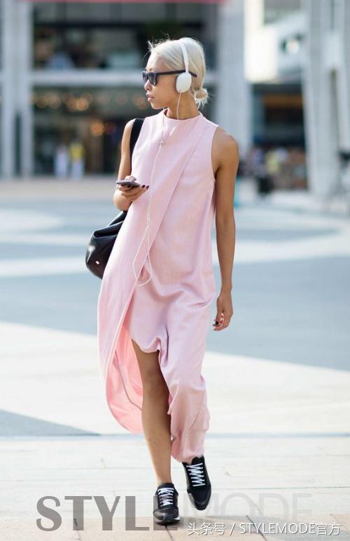 入秋最时髦的穿搭,入秋穿搭粉色外套