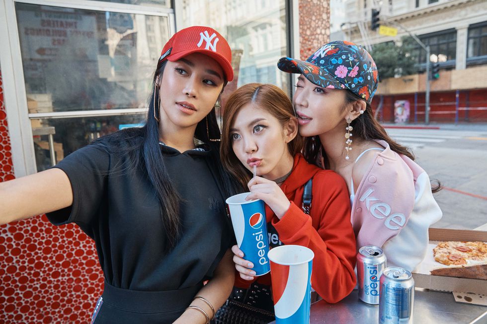 「每10秒卖出一顶」韩星*用御**运动潮牌！这4款人气单品帽控必收