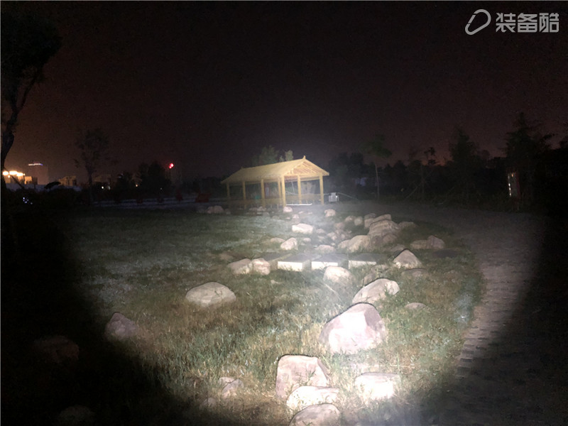 纳丽德强光手电筒哪个款最亮,纳丽德e6手电筒使用方法