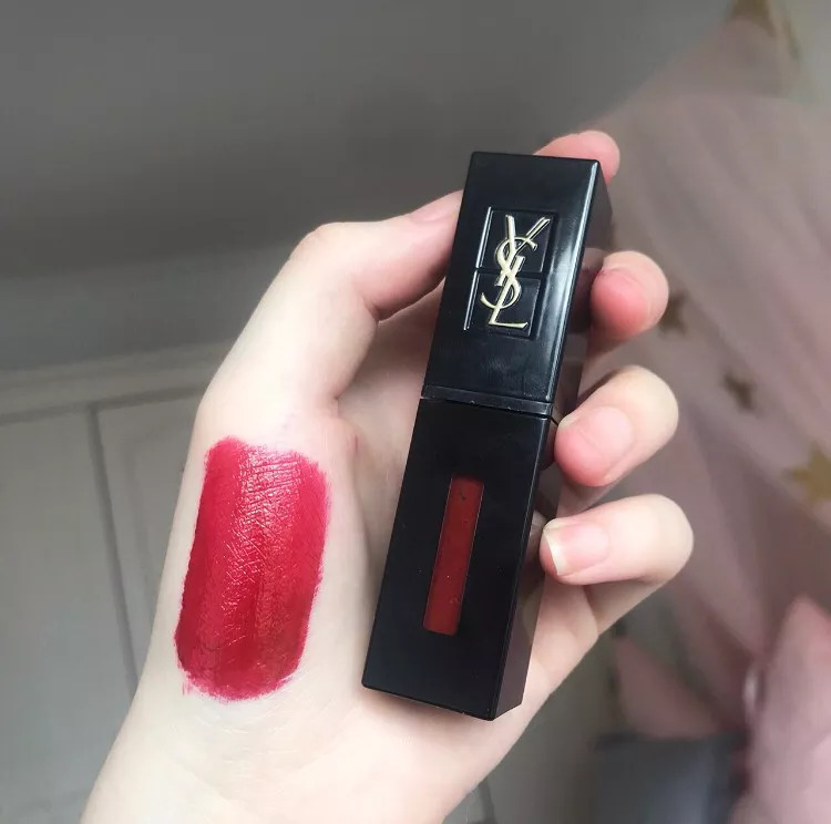 如懿出冷宫，你们关注的却是她的口红色号！