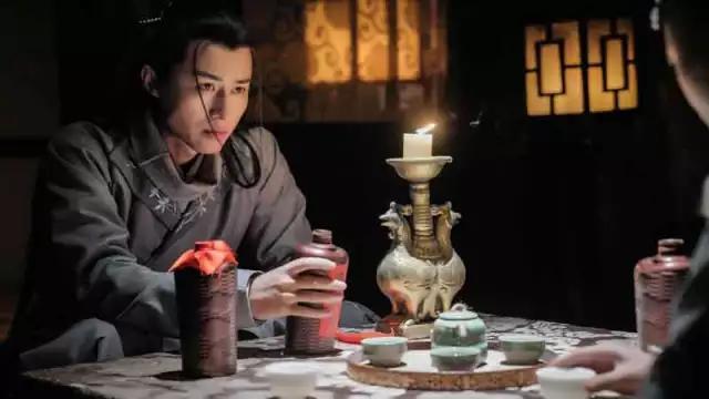 文能妙笔生花武能独步天下,文能提笔赋诗武能舞剑成魔