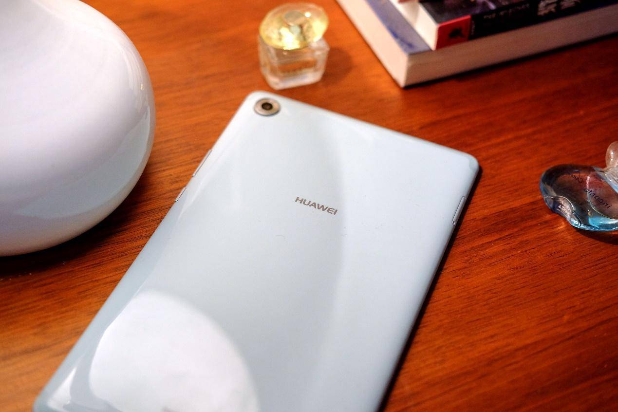 华为平板m5青春版体验视频,华为m5平板青釉版价格