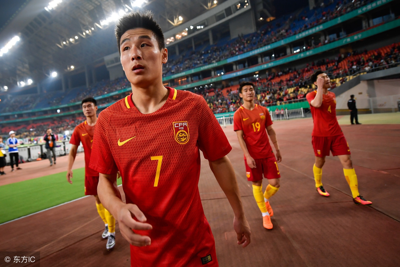 国足卡塔尔世界杯巡礼,国足0-1不敌卡塔尔世界杯