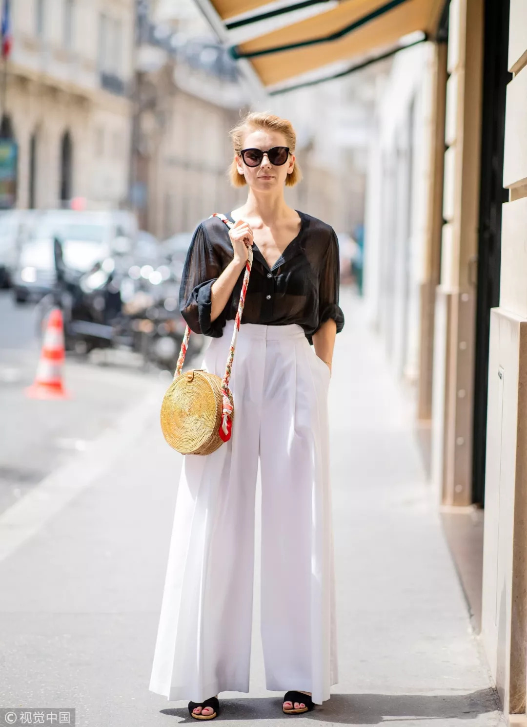 凹造型小包包,包包拍摄怎么凹造型