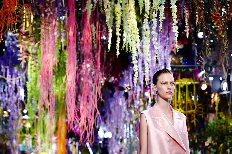 前沿丨世界上那些超美的创意小花店