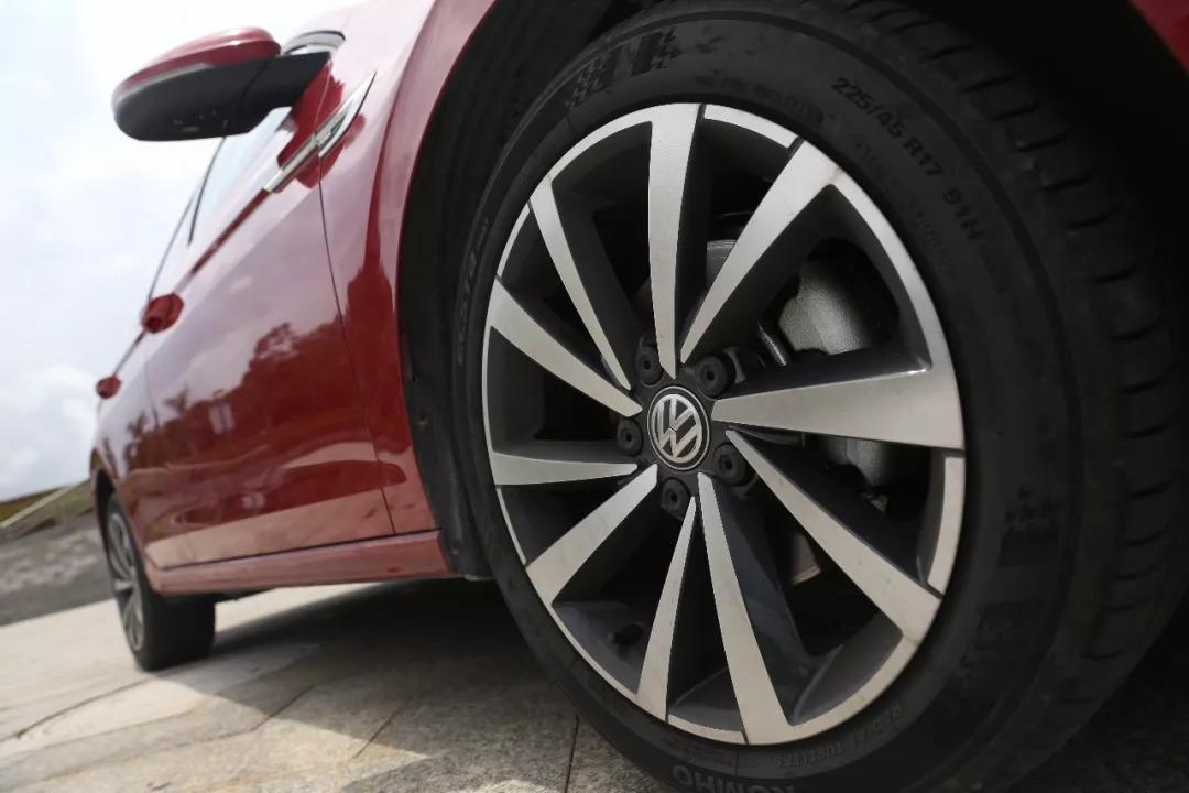 大众新款宝来mqb匹配钥匙,大众宝来mqb19年自动挡内饰