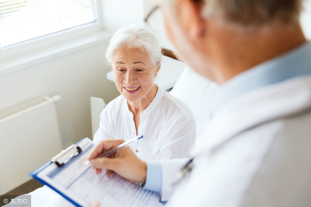 围绝经期月经异常出血指的是什么,围绝经期异常子宫出血