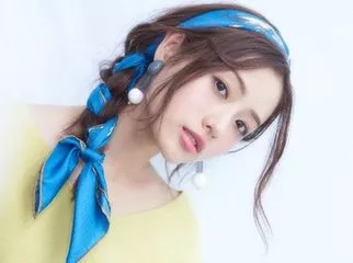 石原里美丝巾搭配图片,石原里美丝巾戴法