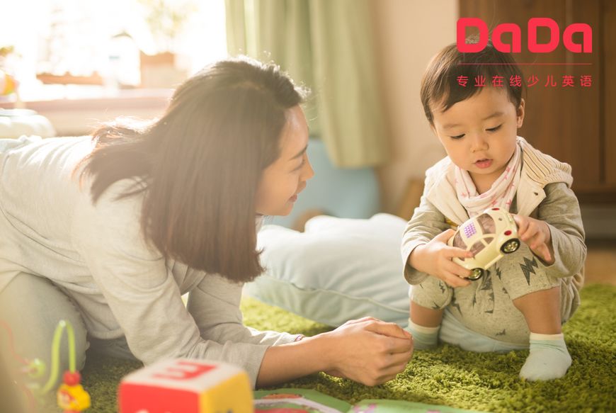 价格贵，效果差，孙丽代言的哒哒英语不能只靠“烧钱”营销