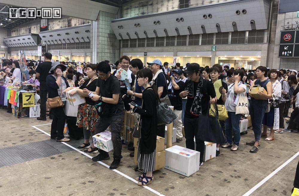 阿宅已老，万代的拐杖要卖给谁