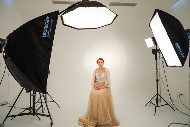 富士x-t30ii微单相机是半画幅吗,富士xt3全画幅微单怎么样