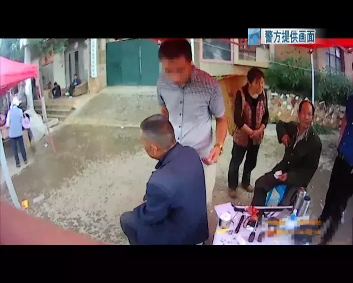 掏耳屎真的是骗术吗,掏耳朵的骗局揭秘视频