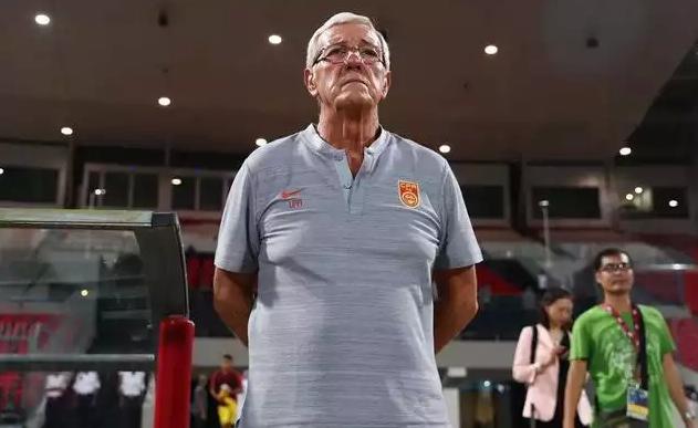 男足输球球迷为对方喝彩,近日中国男足和巴林男足有比赛吗