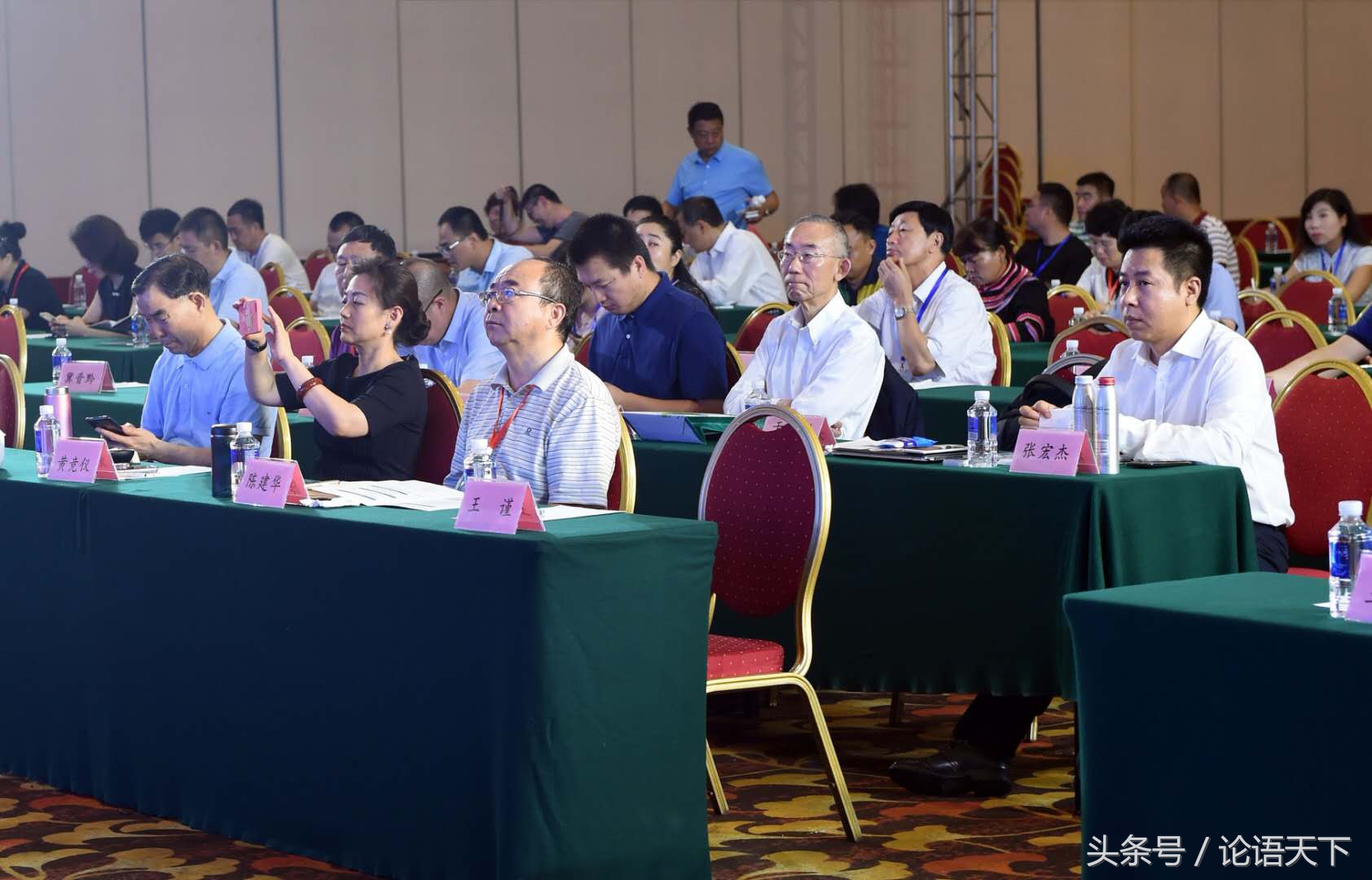 《农产品区域品牌从流量需求到新零售赋能》电商专家张宏杰演讲稿