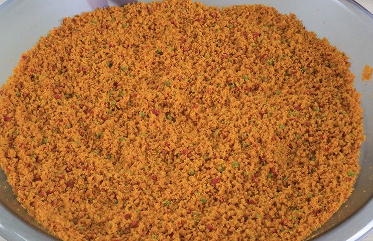 四季通杀野钓鲤鱼鲫鱼饵料配方,野钓大鲫鱼饵料配方及调漂方法