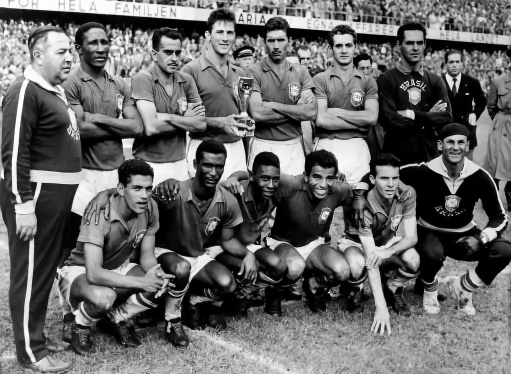 从贫民窟逆袭足球队,从贫民窟到篮球巨星