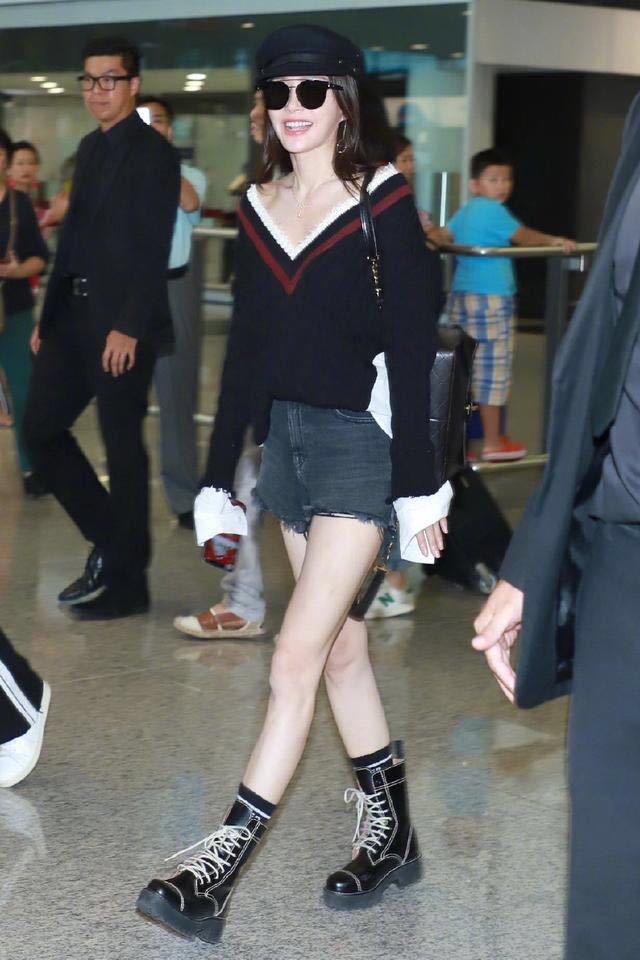 韩雪的穿搭真是太高级了,41岁秦岚撞衫26岁鞠婧祎