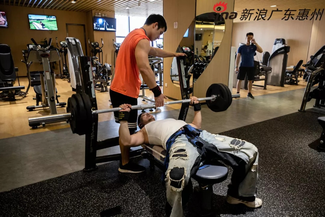 「看见惠州006期」酒吧*男舞**的夜与日