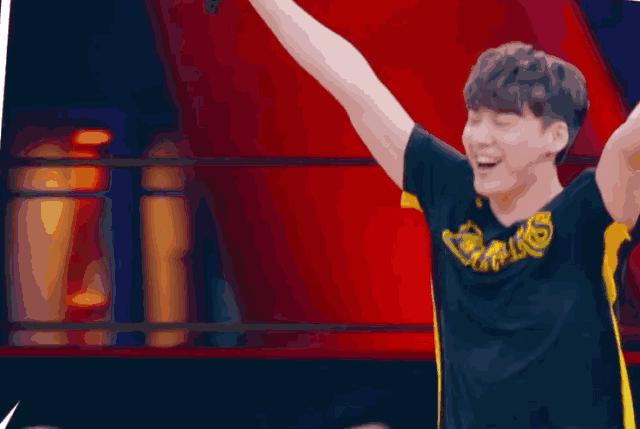 想学韩国粉丝嫁爱豆？你离电眼少女只差一步