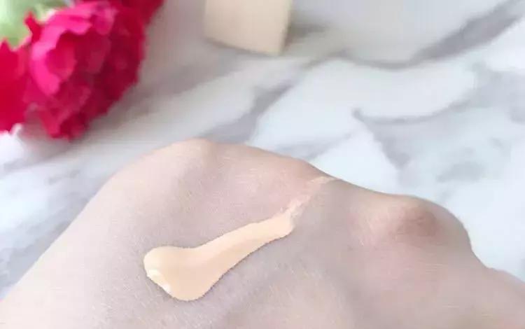 雅诗兰黛dw粉底值得推荐吗,雅诗兰黛dw粉底哪一款好用