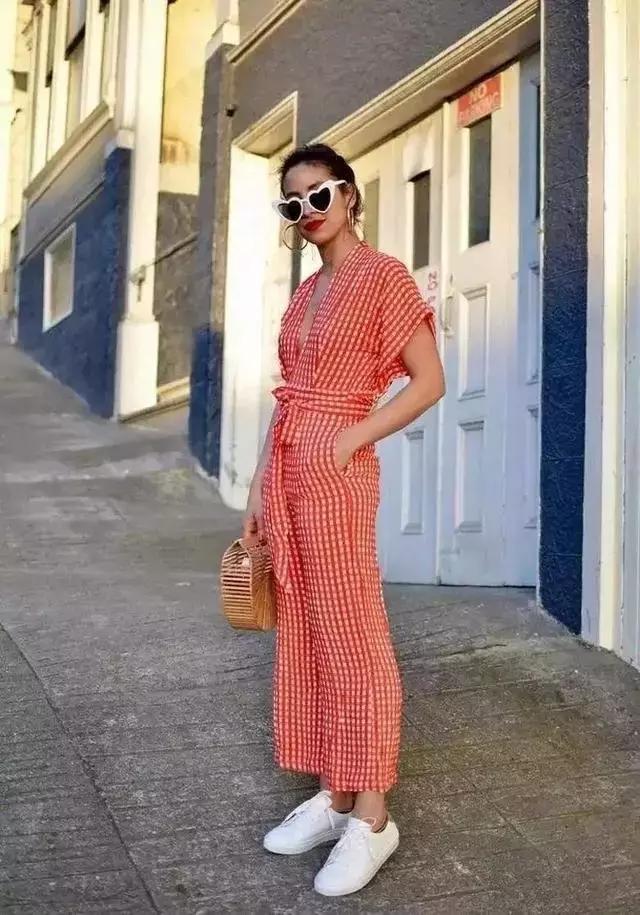 适合4套衣服的连体裤,时尚简约连体裤套装