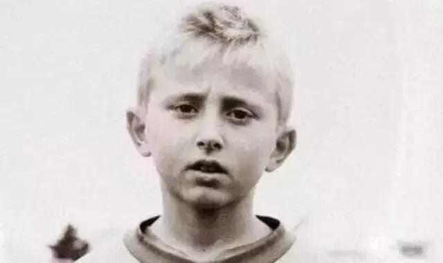 足球逆袭球员,足球草根逆袭之路